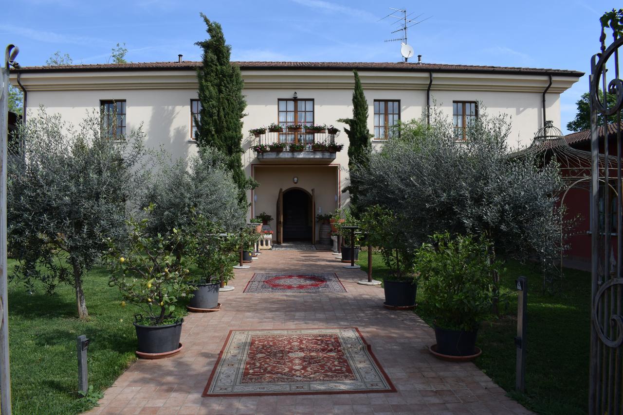 Agriturismo Mulino Bianco Лонато Екстериор снимка